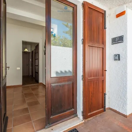 Holiday home Domo De Iannas-house Live Express