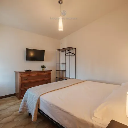 בית נופש Domo De Iannas-house Live Express Quartu SantʼElena