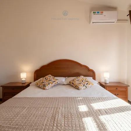 Domo De Iannas-house Live Express Holiday home