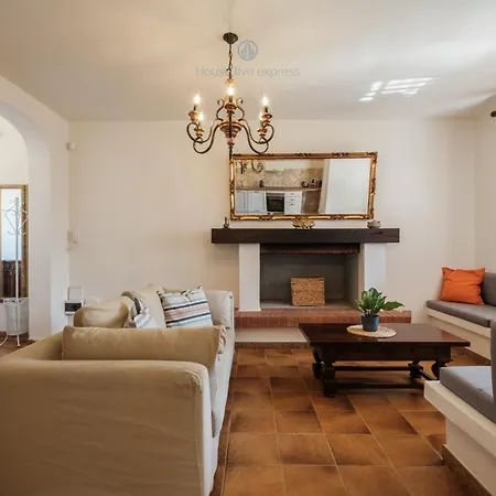 Domo De Iannas-house Live Express Holiday home