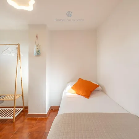 Domo De Iannas-house Live Express Holiday home *